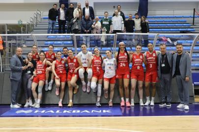 Turgutlu Belediyespor şampiyonluğa bir adım daha yaklaştı