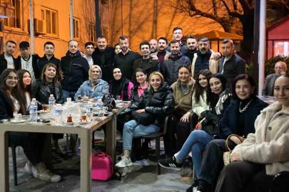 Turgutlu’da kuaförlerden huzurevinde anlamlı hizmet