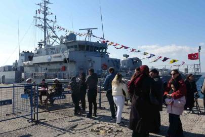 Türk donanmasının gururu olan savaş gemileri ziyarete açıldı