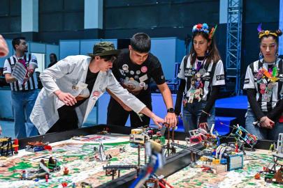 Türkiye’nin bilim kahramanları Fuar İzmir’de yarıştı