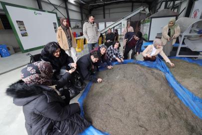 Ümraniye’den Orman Haftası’nda anlamlı etkinlik: Çocuklar tohum ekti