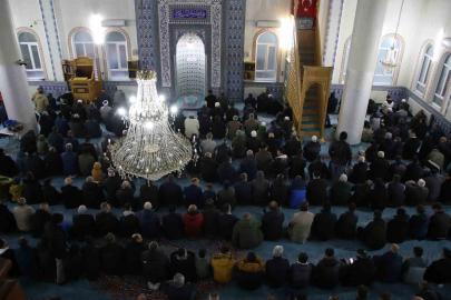 Uşak’ta bayram namazı kılındı