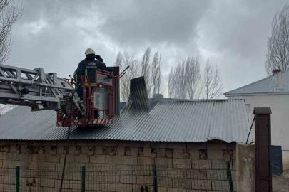 Van’ın Muradiye ilçesinde tandır evi yangını