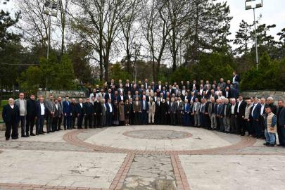 Vezirköprü’de protokol vatandaşla bayramlaştı