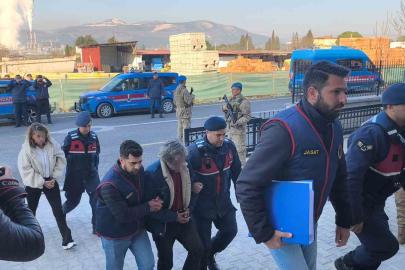 Yangında ölen çift ile ilgili kundaklama iddiası: Torunu ve 5 kişi adliyeye sevk edildi