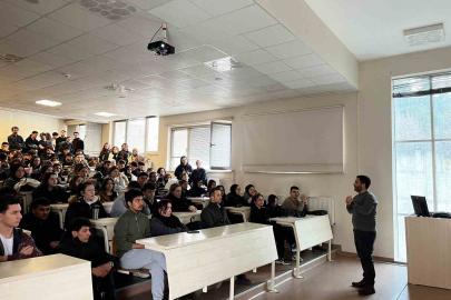 Yapay zeka okuryazarlığı ele alındı