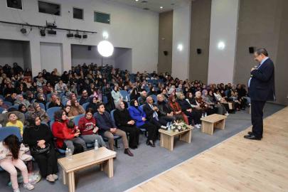 Yazar Hayati İnanç, Körfez’de vatandaşlarla buluştu