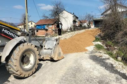 Yığılca’da köy yollarında çalışmalar sürüyor