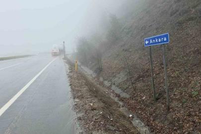 Yoğun sis Bolu Dağı’nı kapladı