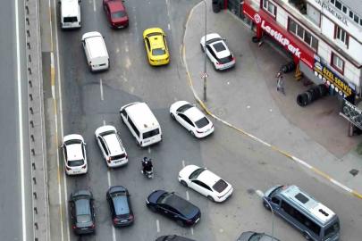 Yolu bırakıp kaldırımdan gittiler: Dron denetiminde ceza yağdı