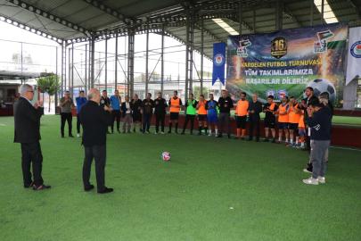 16. Kardelen Çiçeği Futbol Turnuvası "Özgür Gazze" temasıyla başladı