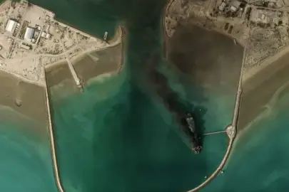 20 bin denizci denizin ortasında hapis hayatı yaşıyor