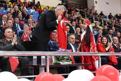 Afyonkarahisar’da 23 Nisan coşkusu