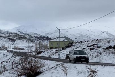 Ağrı’da Nisan ayında kar sürprizi