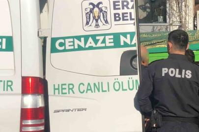 Aile faciasında hayatını kaybeden anne ve oğul Kemah’ta toprağa verilecek