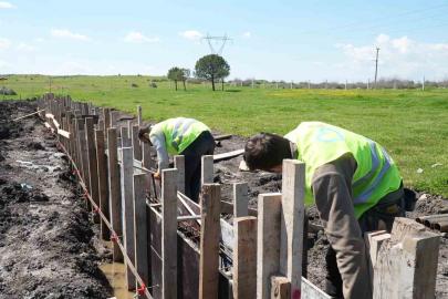 Akın gençlerin sesini duydu, mahalleler yeşil sahaya kavuştu
