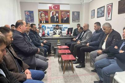 Alparslan Türkeş Demirci’de dualarla anıldı