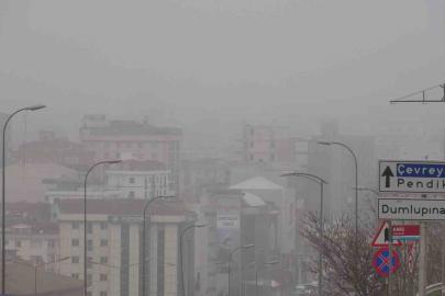 Anadolu Yakası’nda yoğun sis etkili oldu: Görüş mesafesi düştü, sürücüler zor anlar yaşadı