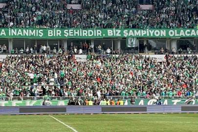 Ankara Demirspor - Bursaspor maçı öncesi tribünde kavga çıktı