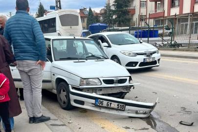 Ankara’da 3 araçlı zincirleme kaza: 3 yaralı