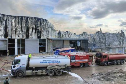 Ankara’daki mobilya deposu yangını kontrol altına alındı