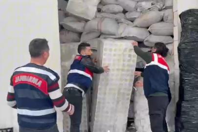 Antalya’da kaçak kozmetik üretimi yapılan depoya baskın: 65 milyon liralık sahte ürün ele geçirildi
