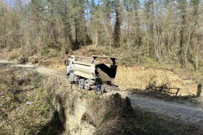 Ayancık’ta heyelan sonrası yol güvenliği yeniden sağlandı