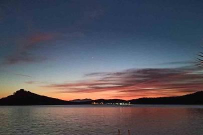 Ayvalık sahilinde gün batımı böyle görüntülendi