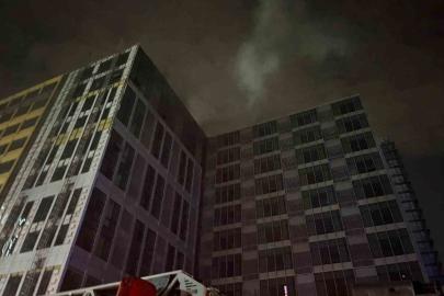 Bahçelievler’de inşaat halindeki 12 katlı binada yangın paniği
