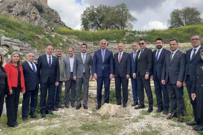 Bakan Ersoy, Kastabala Antik Kenti’nde incelemelerde bulundu