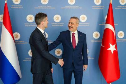 Bakan Fidan, Hollandalı mevkidaşı Berendsen ile görüştü