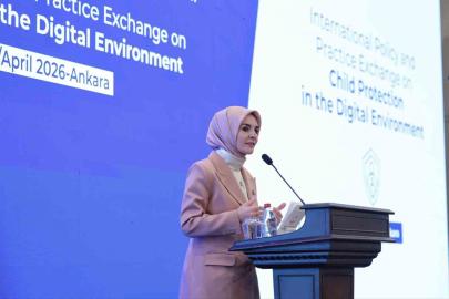 Bakan Göktaş: "Dijital ortamları hukuk, etik, eğitim ve sosyal politika boyutlarıyla birlikte ele almak zorundayız"