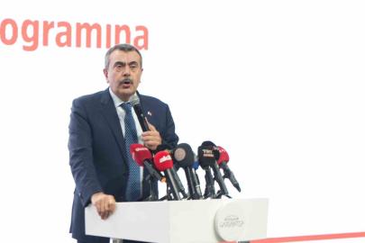 Bakan Tekin: "Türkiye’ye özgü bir model inşa ettik diye eleştiriyorlar"