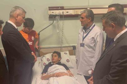 Bakanlar yaralı öğrencileri ziyaret etti