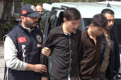 Bardağı taşıran son damla motosiklet oldu: Babalarını canice öldüren iki kardeş adliyeye sevk edildi