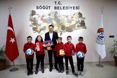 Başkan Durgut miniklerle buluştu