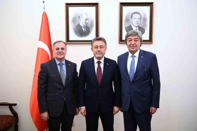 Başkan Özdoğan Ankara’da: "Hacılar için durmadan çalışıyoruz"