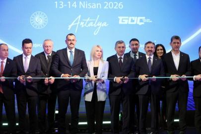 Batı Akdeniz Kariyer ve İstihdam Fuarı kapılarını açtı