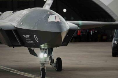 Bayraktar KIZILELMA, ASELSAN KARAT kızılötesi arama ve takip sistemi ile test uçuşu gerçekleştirdi