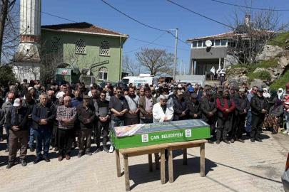 Bayramiç’te kocası tarafından av tüfeğiyle öldürülen kadın toprağa verildi