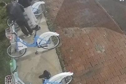 Belediyenin bisikletlerine böyle zarar verdiler