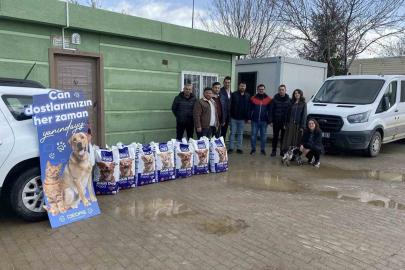 Beş yılda beş ilde 30 tonun üzerinde mama bağışı yapıldı