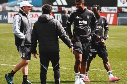 Beşiktaş kondisyon ve taktik çalıştı
