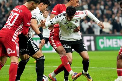 Beşiktaş’ta Emirhan Topçu cezalı duruma düştü