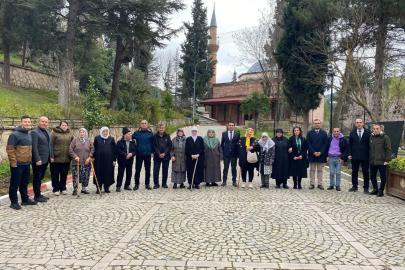 Bilecik huzurevi sakinleri Şeyh Edebali Türbesini ziyaret etti