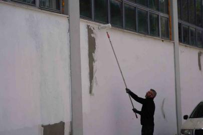 Bilecik’te kapalı pazar alanında bakım ve yenileme çalışması