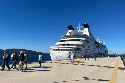 Bodrum’a 357 yolcusuyla geldi