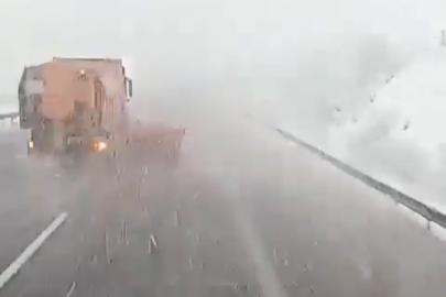 Bolu geçişinde yoğun kar yağışı etkili oldu