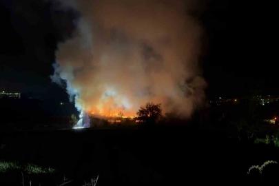 Bolu’da inşaat deposunda yangın