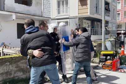 Burdur’da 5.7 büyüklüğündeki deprem tatbikatında gerçeği aratmayan görüntüler